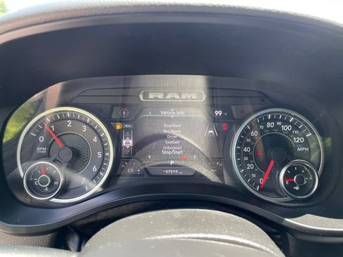 Certified 2025 RAM 1500 Big Horn AWD/4WD image 30