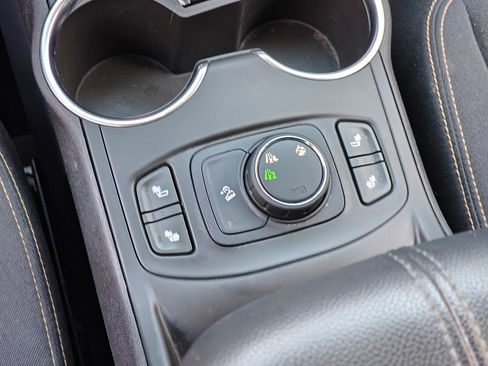 Used 2018 GMC Terrain SLE w/ Driver Convenience Package image 25