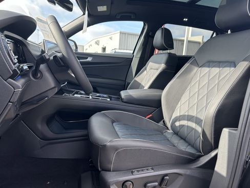 New 2026 Volkswagen Atlas Cross Sport SEL Premium R-Line image 21