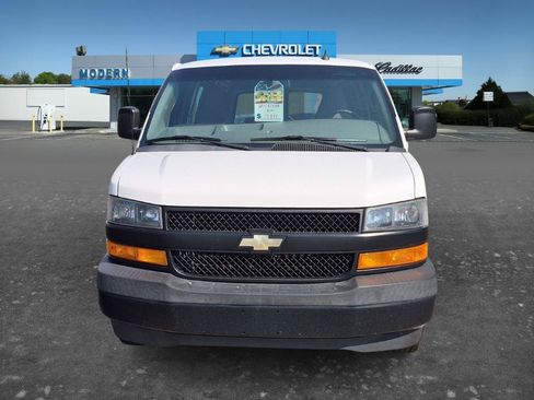 Used 2019 Chevrolet Express 2500 w/ Enhanced Convenience Package RWD image 8