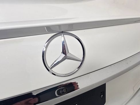 Used 2023 Mercedes-Benz E 350 4MATIC Sedan image 10