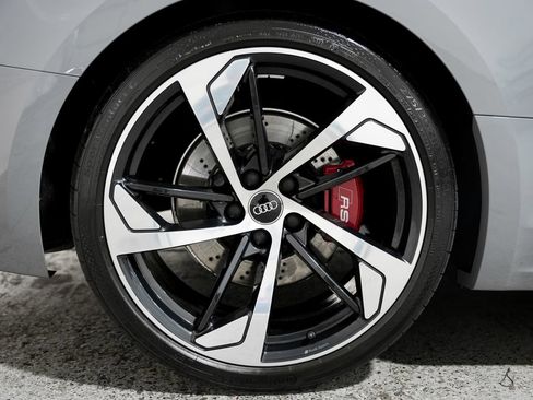 Used 2018 Audi RS 5 w/ Dynamic Package AWD/4WD image 38