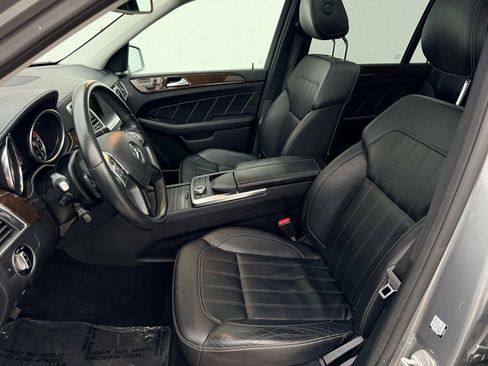 Used 2015 Mercedes-Benz GL 450 4MATIC image 12