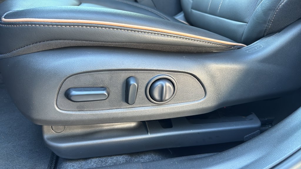 Used 2026 Buick Envista Avenir FWD image 11