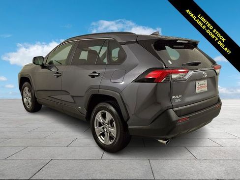 Certified 2025 Toyota RAV4 LE AWD/4WD image 5
