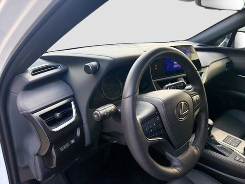 Used 2023 Lexus UX 250h UX 250h Premium image 39