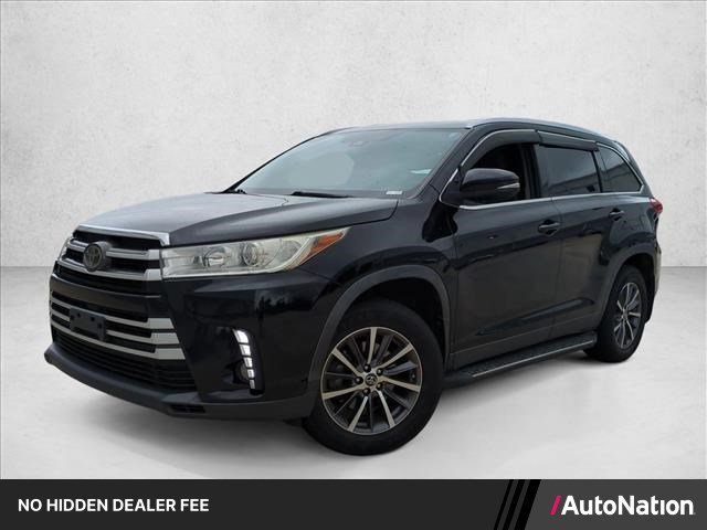 Used 2019 Toyota Highlander XLE AWD/4WD image 1