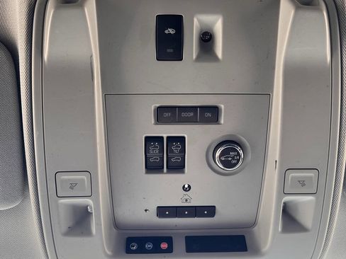 Used 2019 Cadillac Escalade Luxury image 29