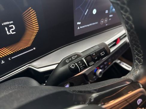 Used 2024 Kia Sorento S image 37