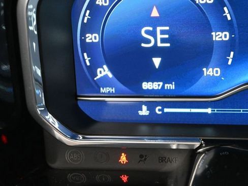 Used 2024 Chevrolet Silverado 1500 LT image 13