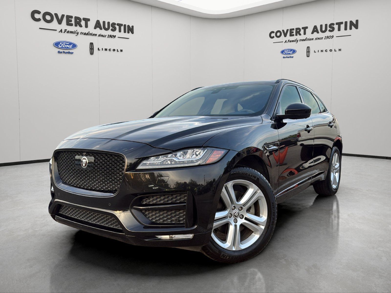 Used 2020 Jaguar F-PACE R-Sport AWD/4WD image 1