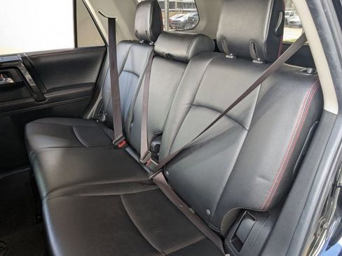 Used 2018 Toyota 4Runner TRD Off-Road Premium w/ Convenience Package image 20