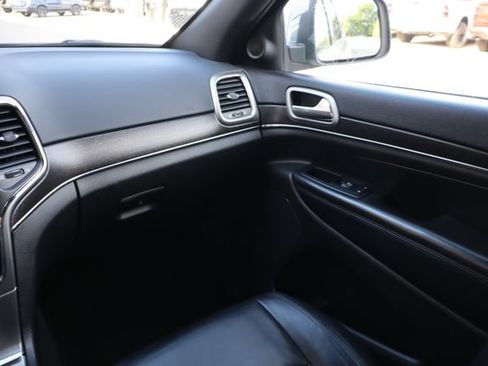 Used 2018 Jeep Grand Cherokee Limited AWD/4WD image 43