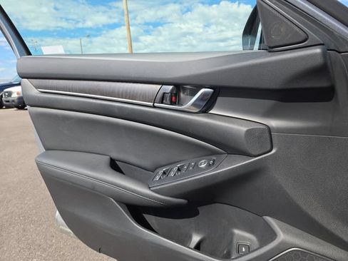 Used 2020 Honda Accord EX image 20
