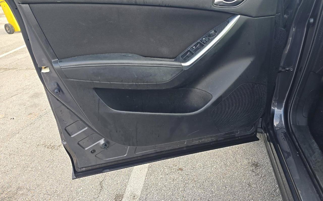 Used 2016 MAZDA CX-5 Touring FWD image 11