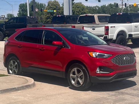 Used 2023 Ford Edge SEL w/ Convenience Package AWD/4WD image 7