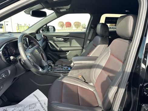 Certified 2025 Chevrolet Blazer RS image 17
