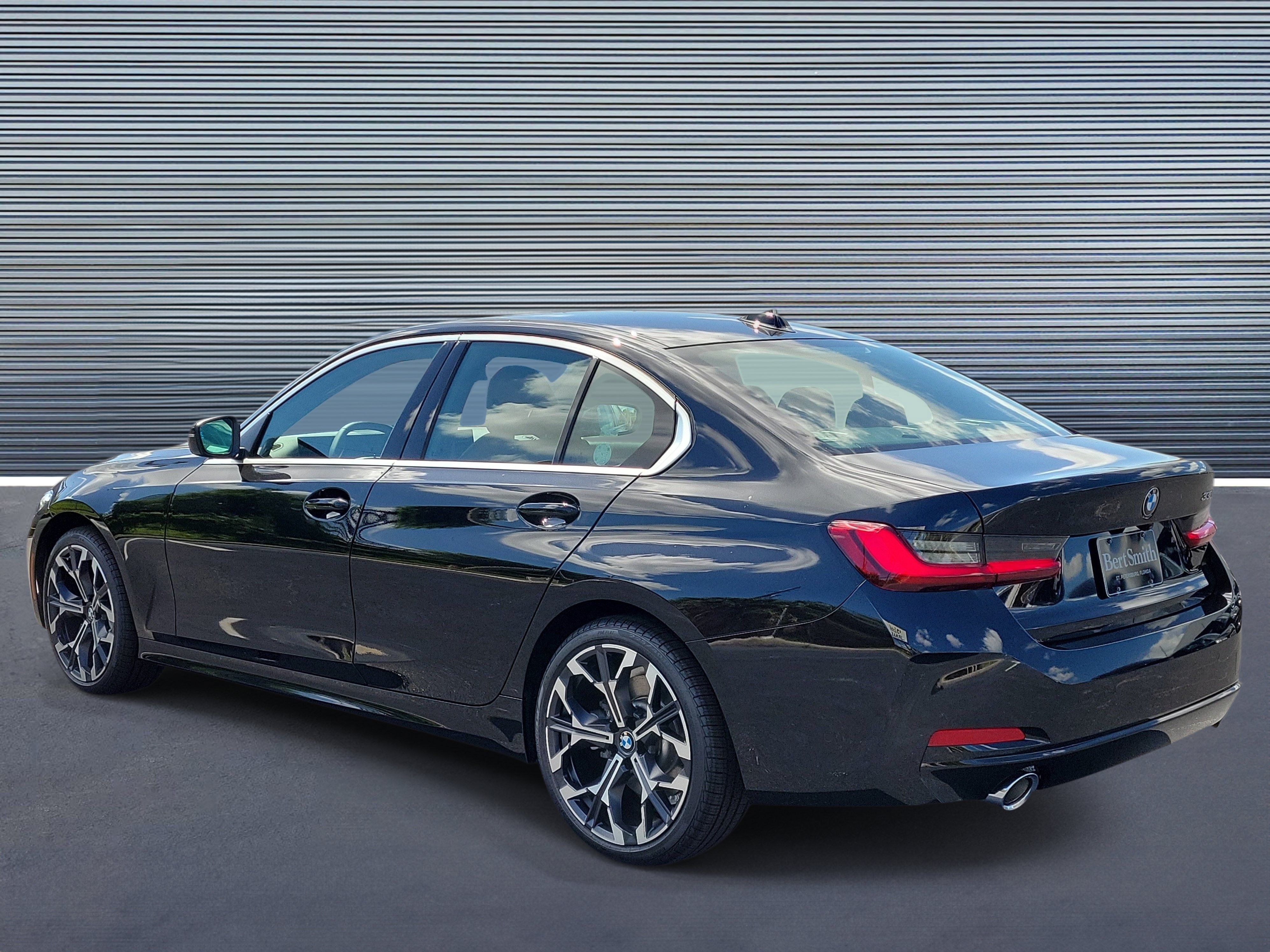 New 2026 BMW 330i Sedan w/ Convenience Package RWD image 4