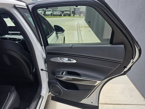 Used 2022 Genesis GV70 3.5T Sport w/ Sport Prestige Package AWD/4WD image 17