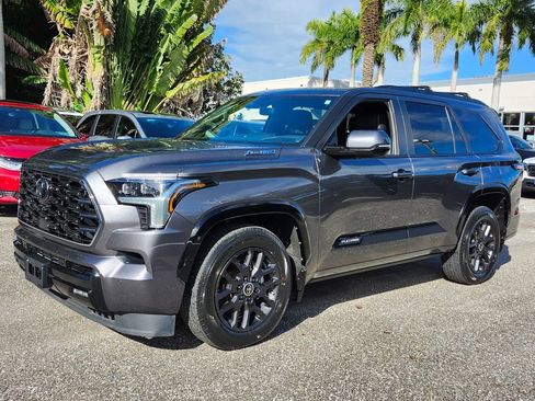 Used 2024 Toyota Sequoia Platinum image 3