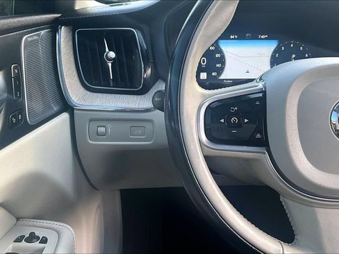 Used 2018 Volvo XC60 T6 Inscription w/ Convenience Package AWD/4WD image 26