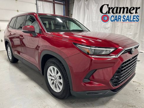 Used 2025 Toyota Grand Highlander FWD image 1