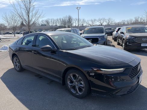 Certified 2024 Honda Accord EX-L image 3