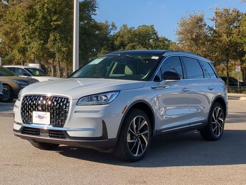 New 2026 Lincoln Corsair Reserve FWD image 7