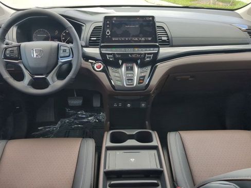New 2026 Honda Odyssey Elite image 13