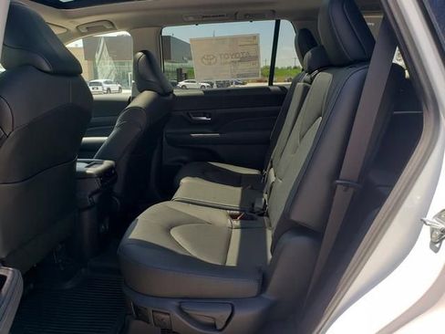 New 2026 Toyota Grand Highlander AWD Hybrid image 12