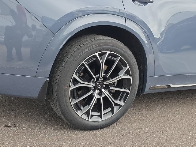 Certified 2025 MAZDA CX-70 3.3 Turbo S w/ Premium Package AWD/4WD image 5