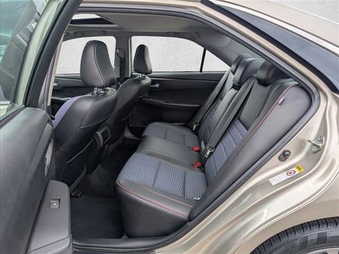 Used 2015 Toyota Camry SE w/ Moonroof Package image 17