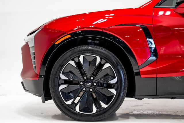 Used 2024 Chevrolet Blazer EV RS AWD/4WD image 29