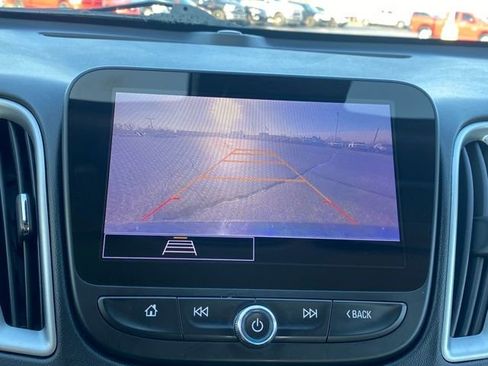 Used 2024 Chevrolet Malibu LT image 12