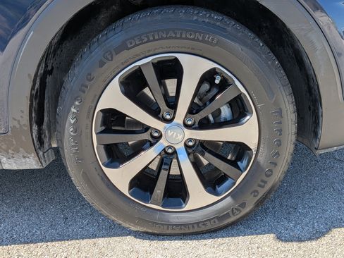 Used 2017 Kia Sorento EX w/ EX Premium Package image 11