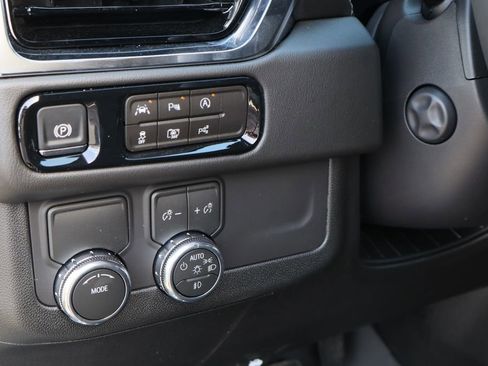 New 2026 GMC Yukon XL Denali w/ Sun & Power Step Package RWD image 9