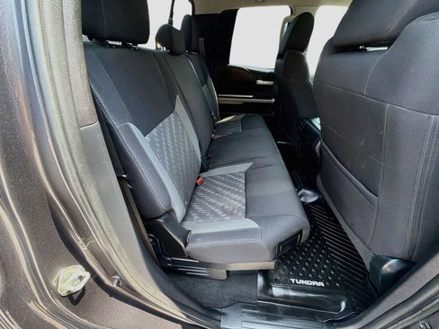 Used 2018 Toyota Tundra SR5 AWD/4WD image 29