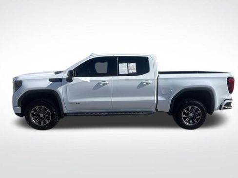Used 2024 GMC Sierra 1500 AT4 w/ AT4 Premium Package AWD/4WD image 2