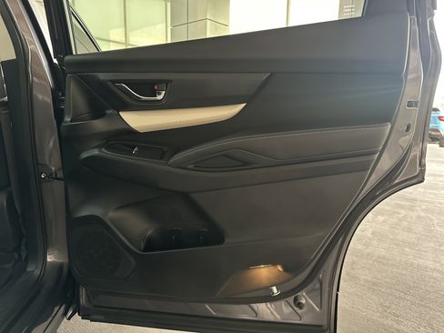 Used 2021 Subaru Ascent Premium w/ Convenience Package image 14