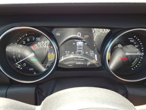 Used 2023 Jeep Wrangler Unlimited Sahara w/ Cold Weather Group AWD/4WD image 18