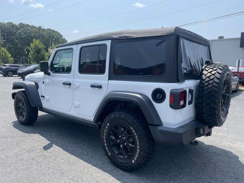 Used 2023 Jeep Wrangler Unlimited Sport AWD/4WD image 4