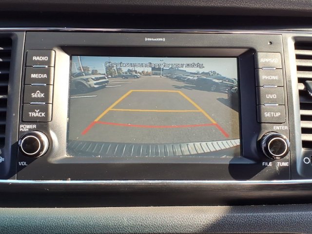 Used 2017 Kia Sedona LX w/ LX Essentials Premium Package FWD image 16
