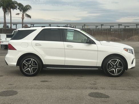 Used 2019 Mercedes-Benz GLE 400 4MATIC image 3