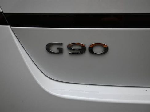 Used 2025 Genesis G90 3.5T AWD/4WD image 5