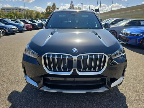 Used 2025 BMW X1 xDrive28i image 2
