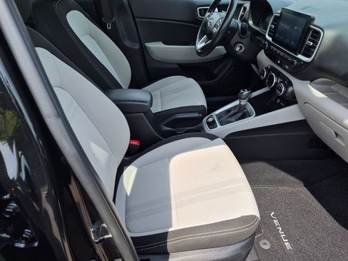 Certified 2023 Hyundai Venue SEL FWD image 28