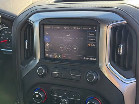 Used 2020 Chevrolet Silverado 2500 LTZ w/ LTZ Premium Package image 21