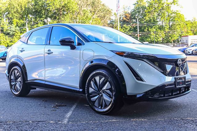 Certified 2023 Nissan Ariya FWD image 1