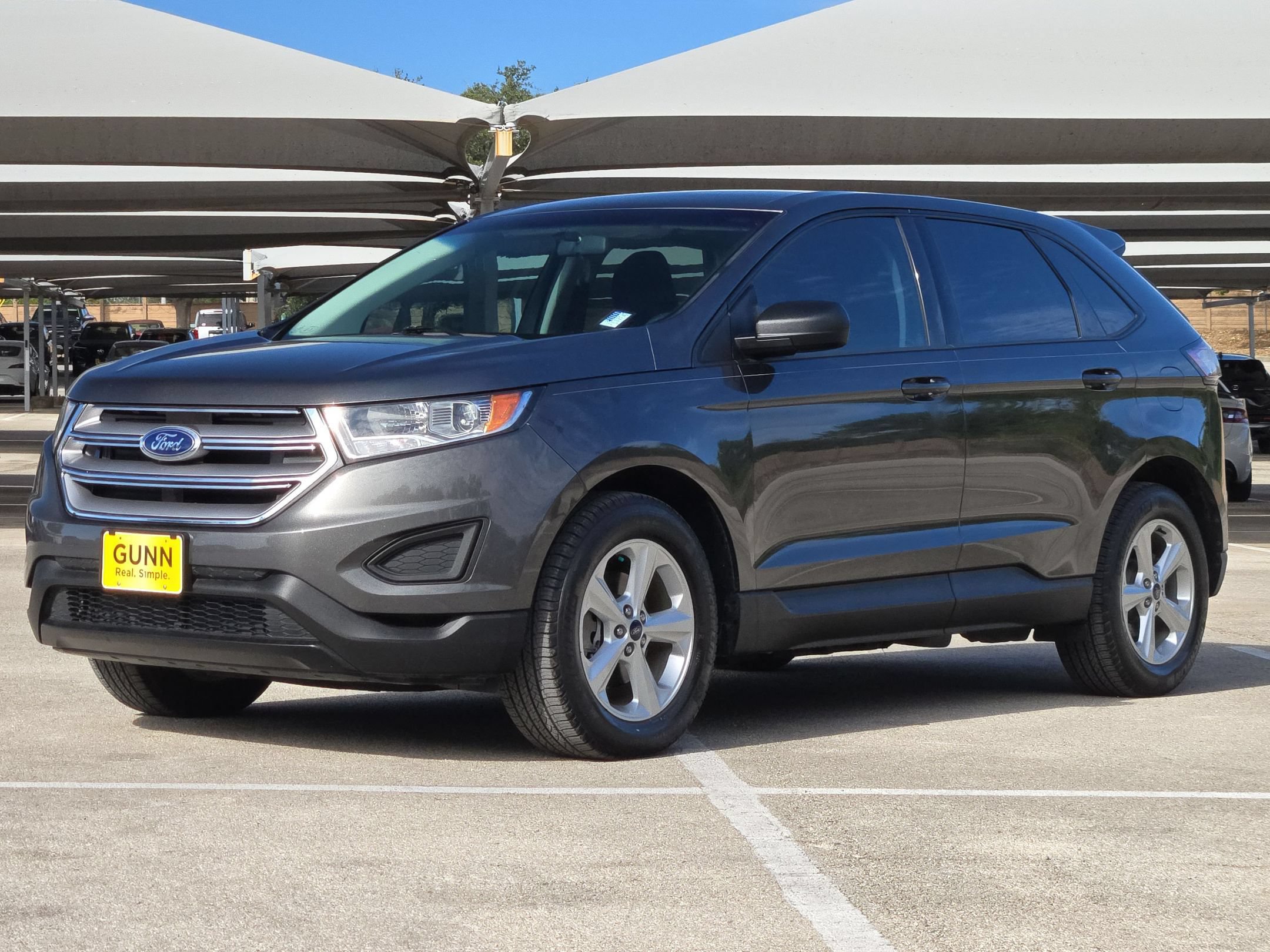 Used 2018 Ford Edge SE FWD image 7