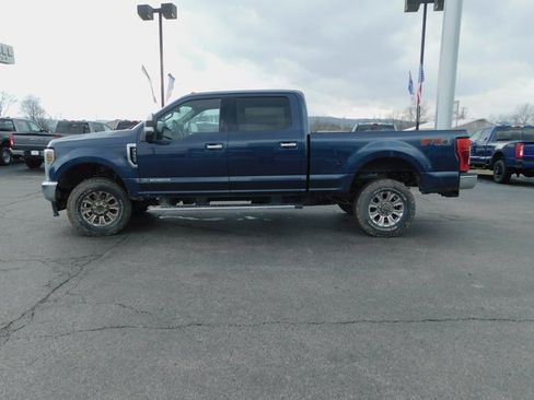 Used 2019 Ford F350 XLT w/ XLT Premium Package image 5